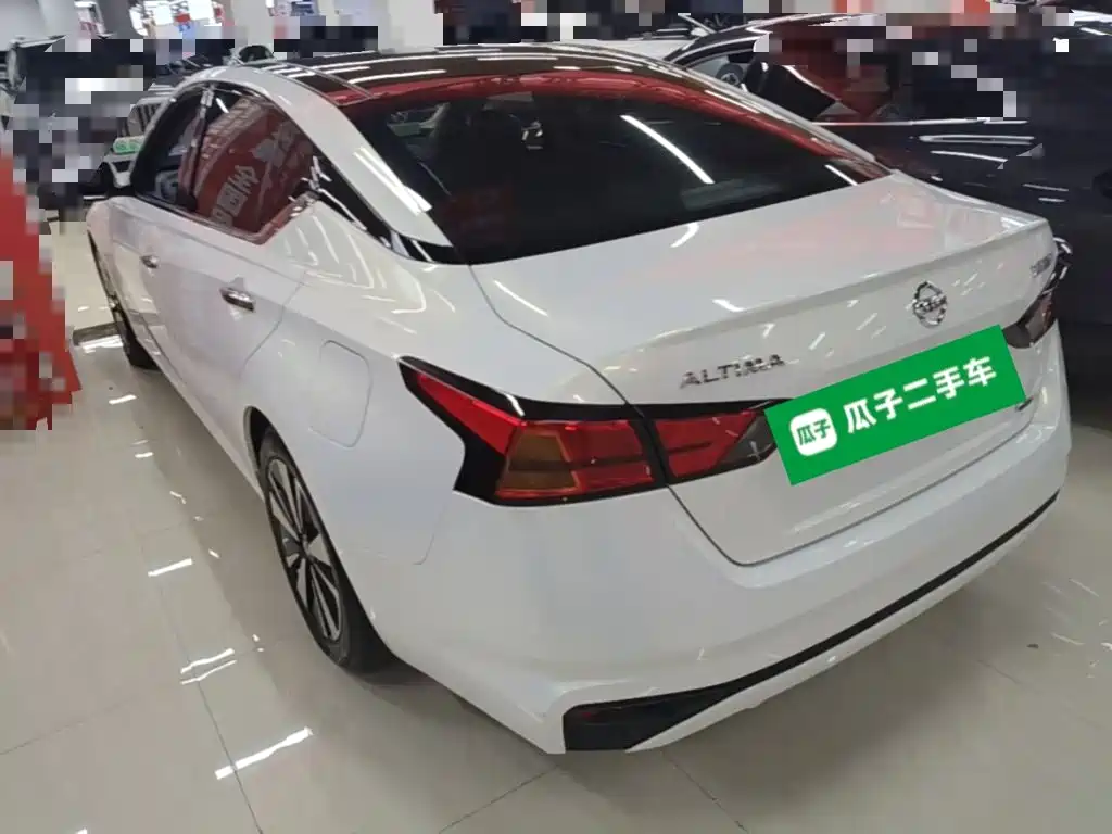 Nissan Teana — миниатюра 5