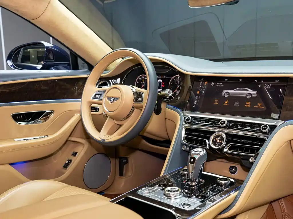 Bentley Flying Spur — миниатюра 16