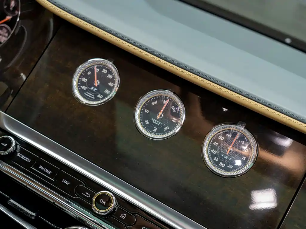 Bentley Flying Spur — миниатюра 21
