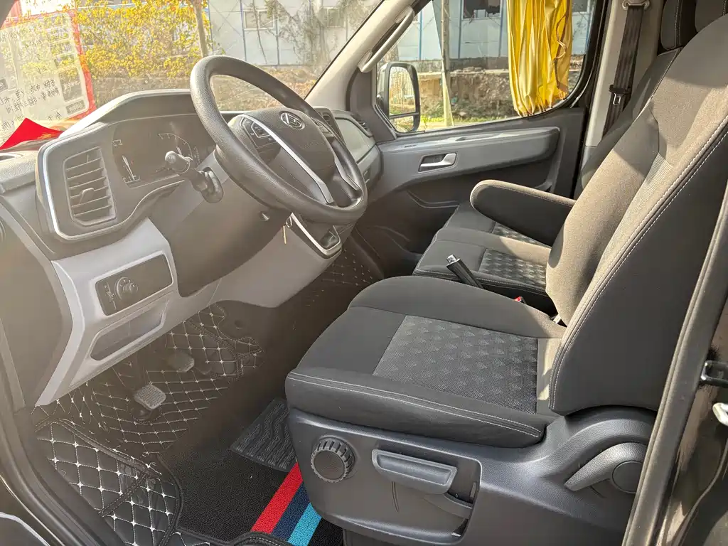 SAIC MAXUS XINTU V80