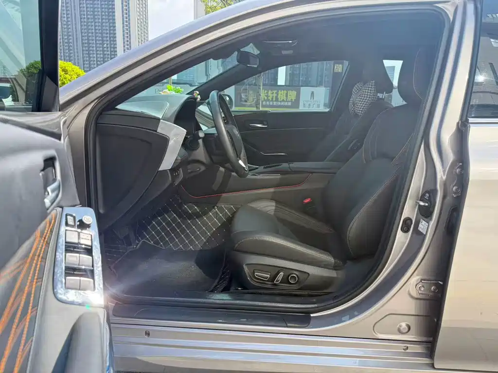 Toyota Avalon — миниатюра 6