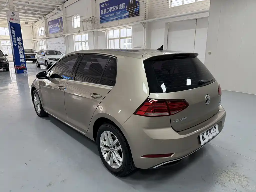 Volkswagen Golf — миниатюра 6