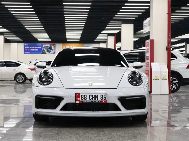 PORSCHE 911