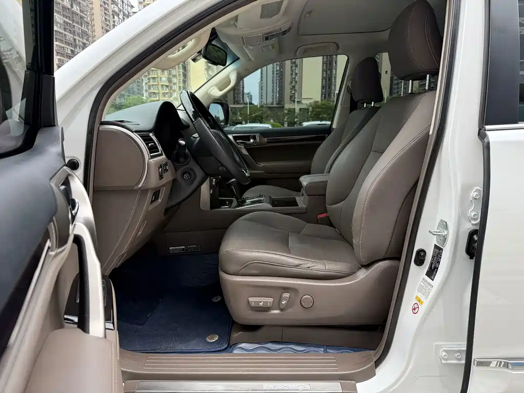 Lexus GX — миниатюра 15