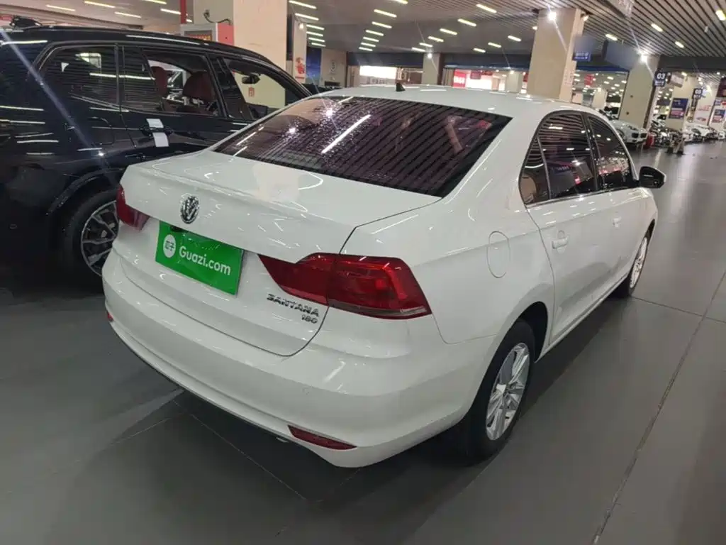Volkswagen Santana — миниатюра 7