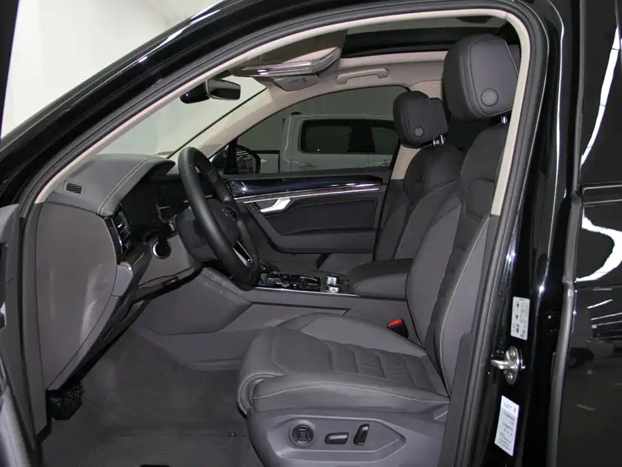 Volkswagen Touareg — миниатюра 6