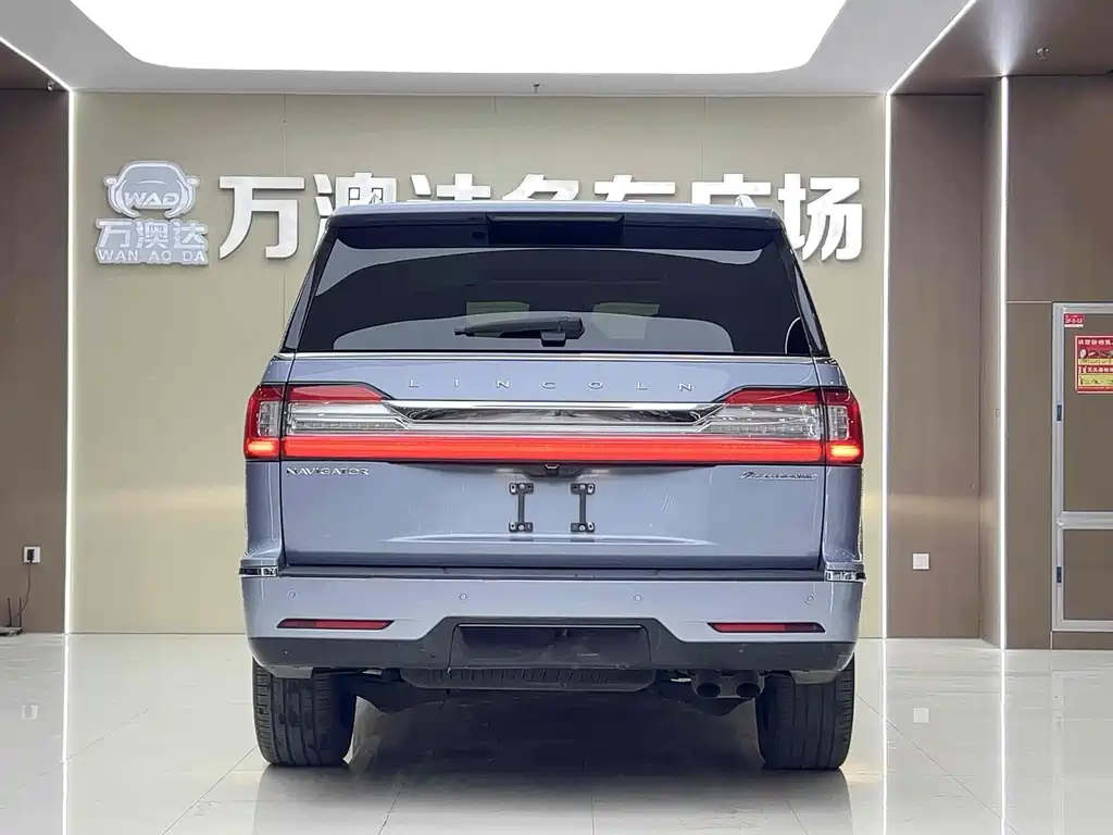 Lincoln Navigator — миниатюра 19