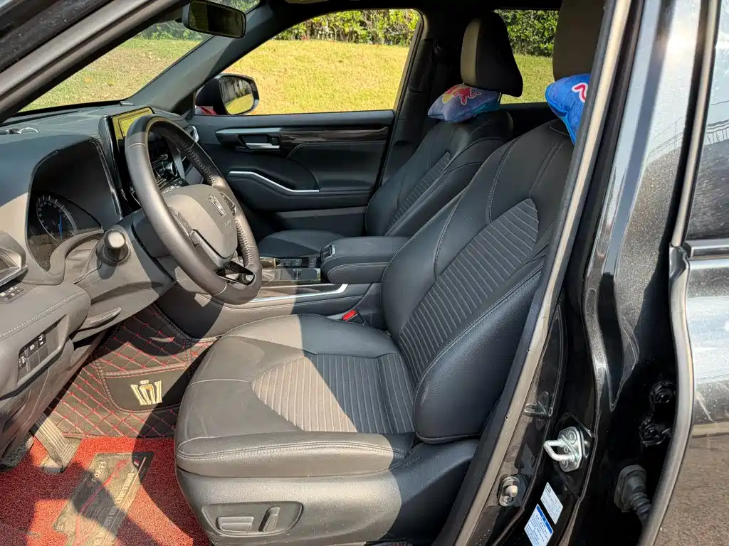 Toyota Crown Kluger — миниатюра 8
