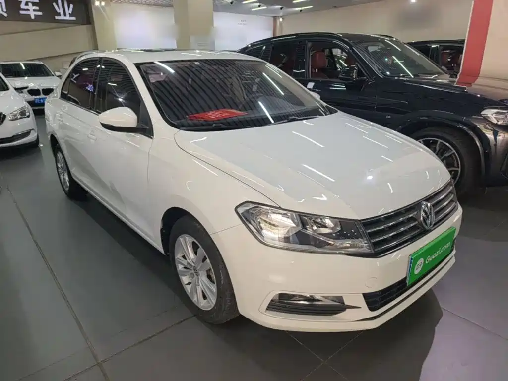 Volkswagen Santana — миниатюра 4