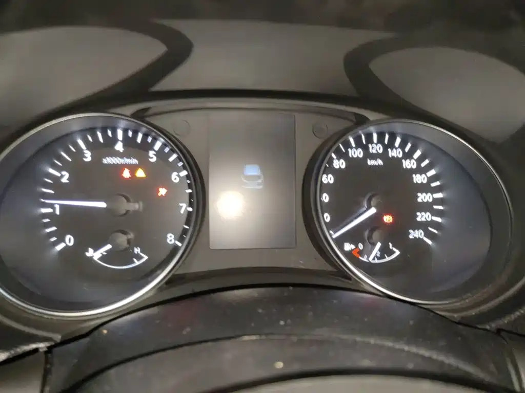 Nissan Qashqai — миниатюра 12