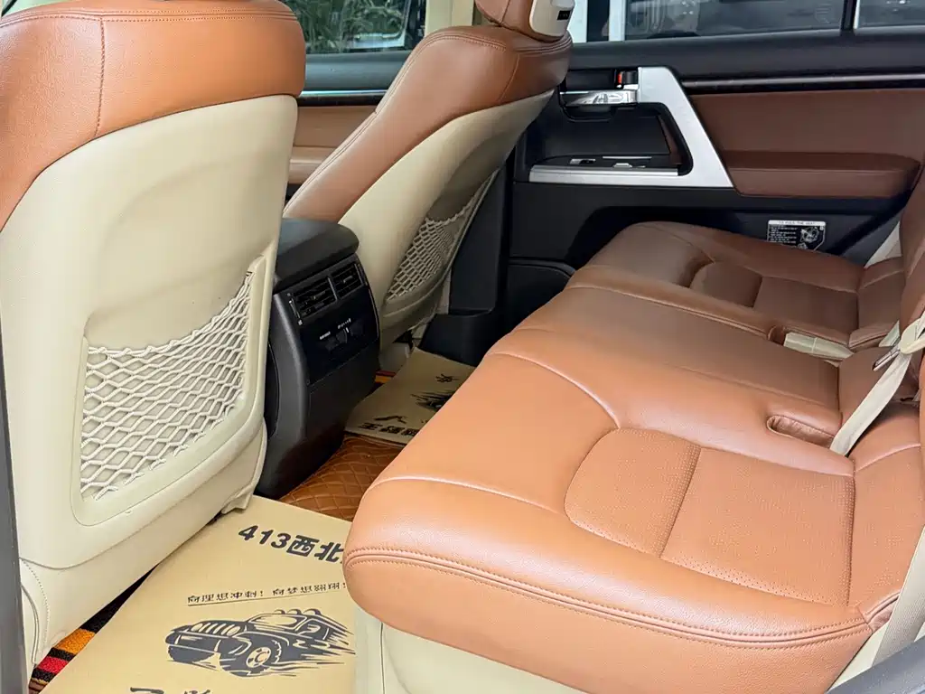 Toyota Land Cruiser — миниатюра 5
