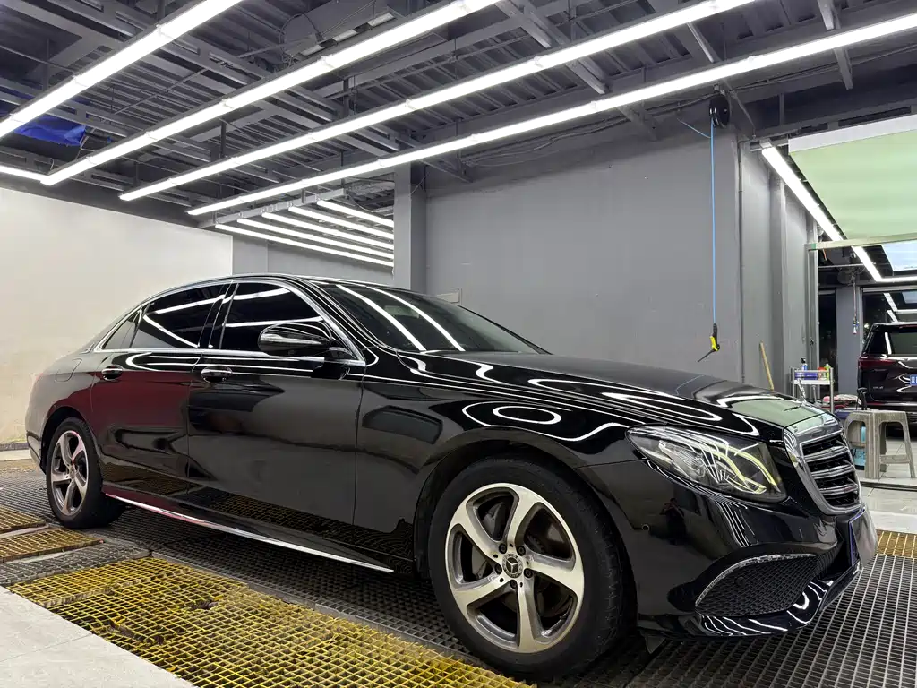 Mercedes-Benz E-Class E 2018 E 300 L Sport Fashion