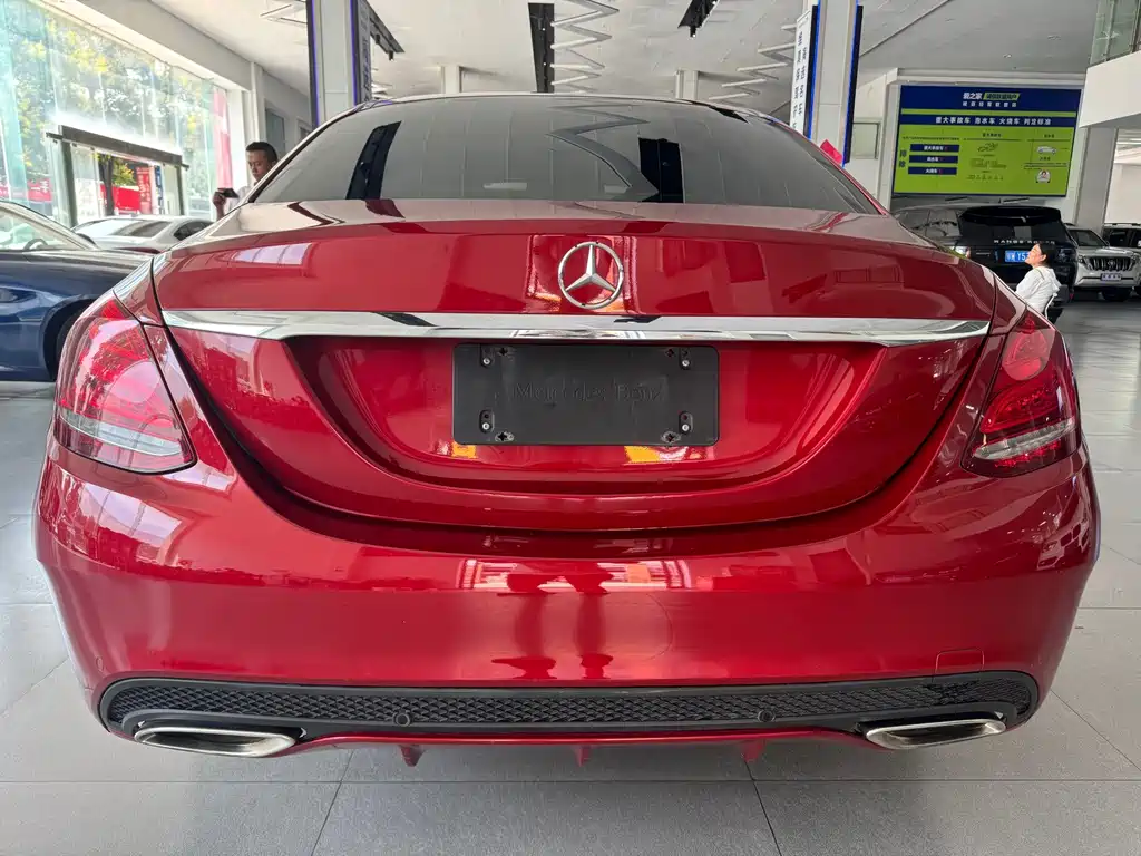 Mercedes-Benz C-Class — миниатюра 8