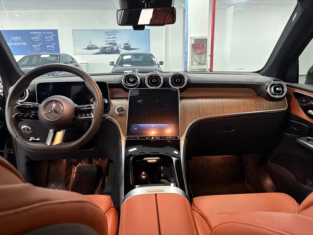 Mercedes-Benz GLC 2024 GLC 300 L 4MATIC 7 мест