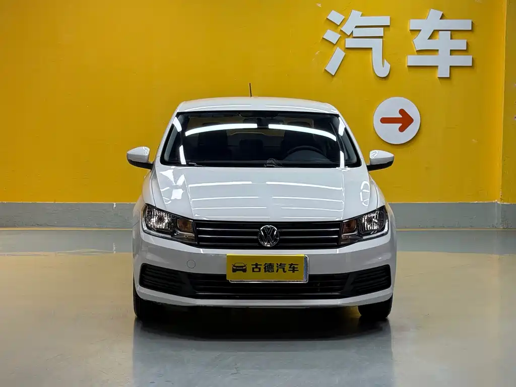 Volkswagen Santana — миниатюра 2