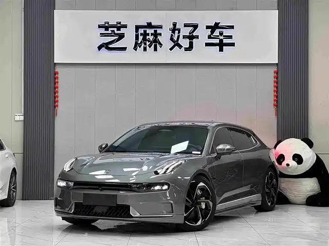 2022 Zeekr 001