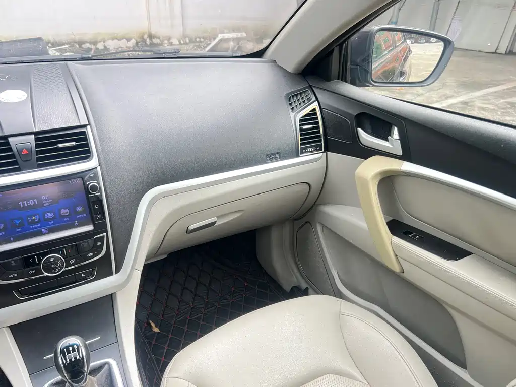Geely Emgrand — миниатюра 17