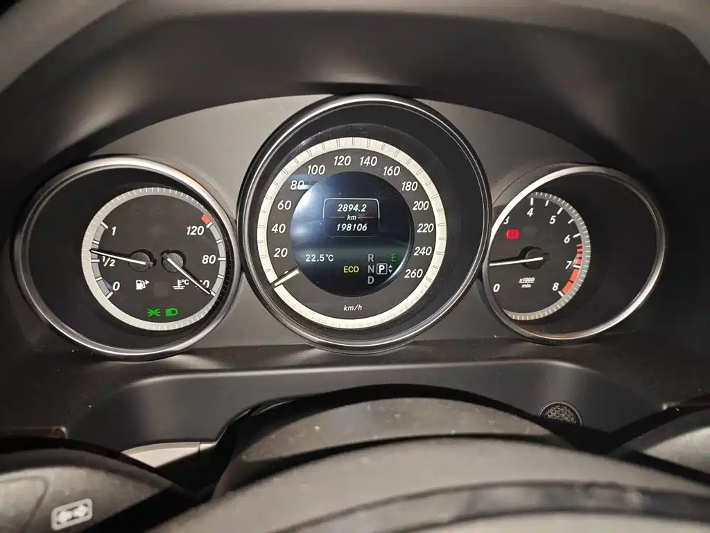 Mercedes-Benz E-Class E 2015 E 200 L