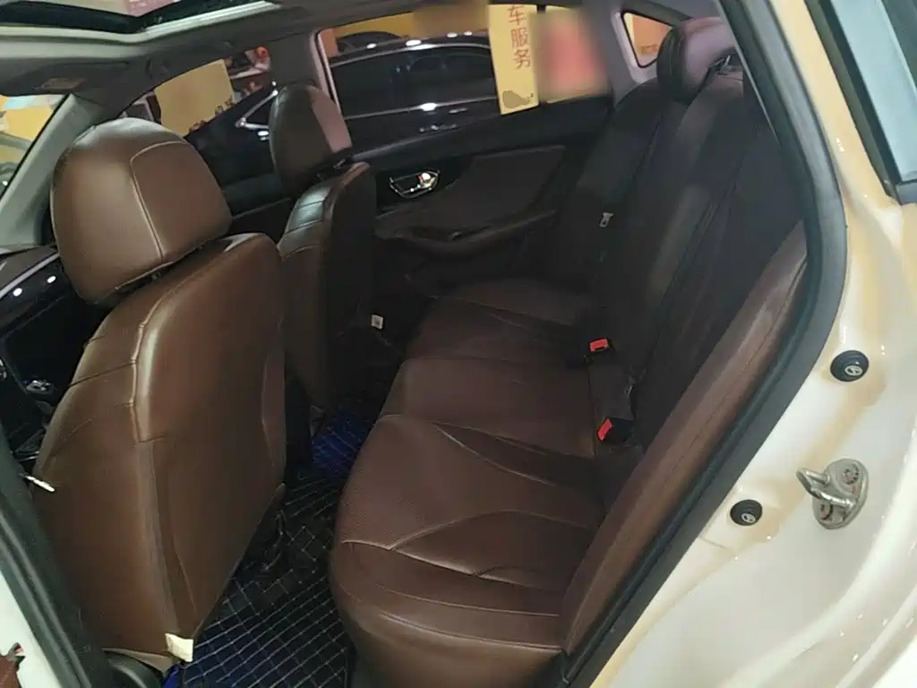 Soueast A5 Yiwu — миниатюра 17