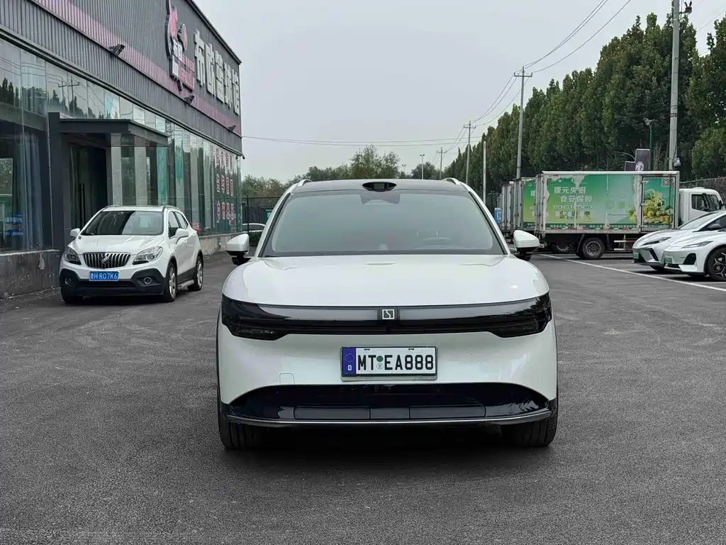 Zeekr 7X — миниатюра 2