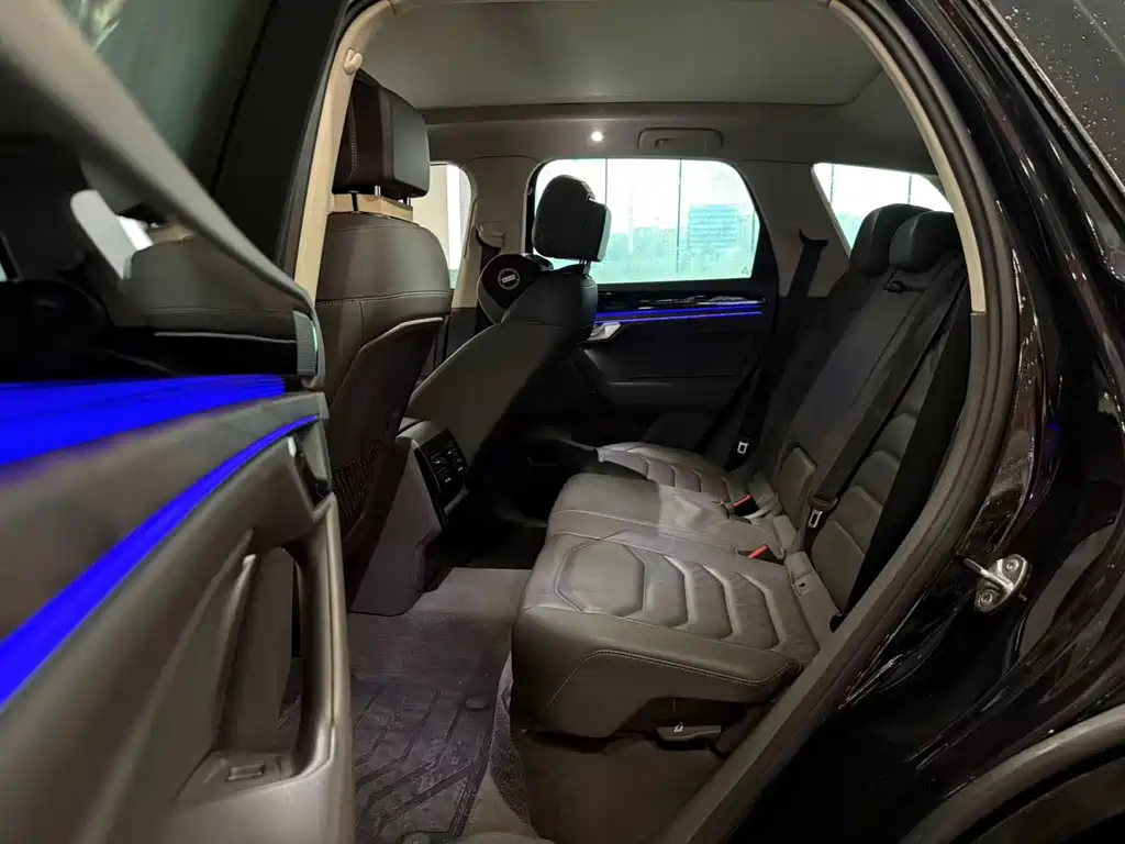Volkswagen Touareg — миниатюра 7