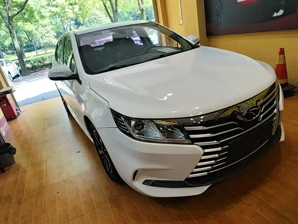 Soueast A5 Yiwu — миниатюра 4