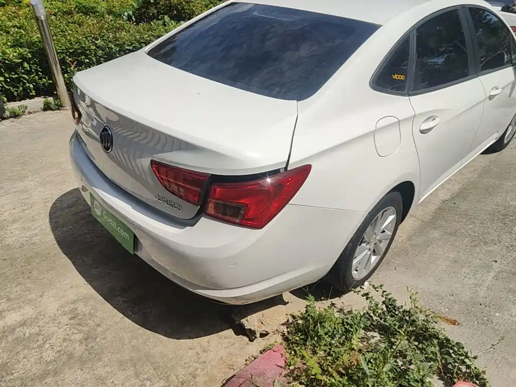 Buick Verano — миниатюра 8