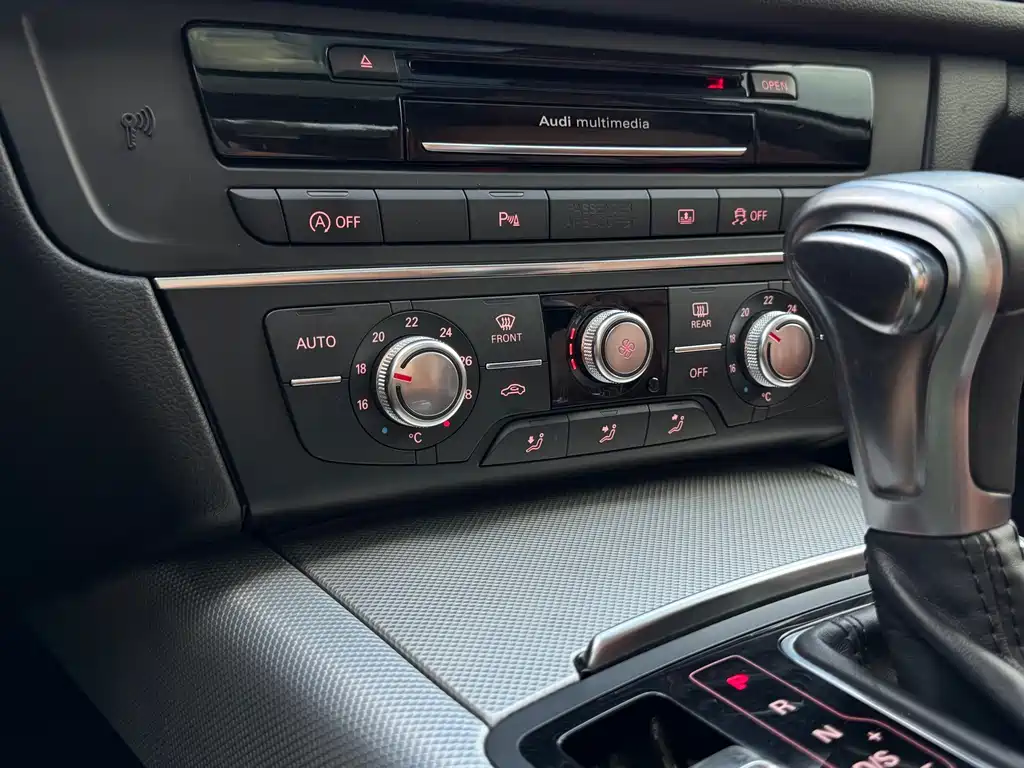 Audi A6L — миниатюра 12