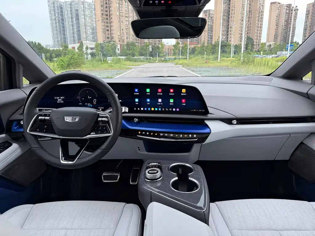Cadillac IQ — миниатюра 7