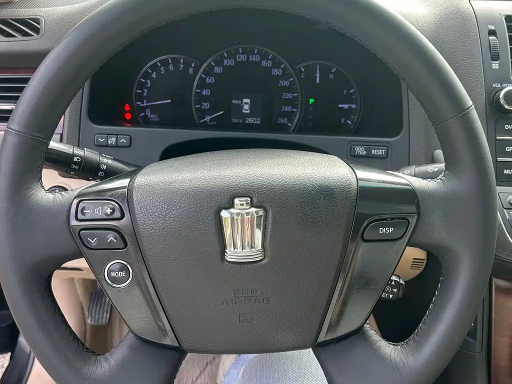 Toyota Crown 2011 2.5L Royal