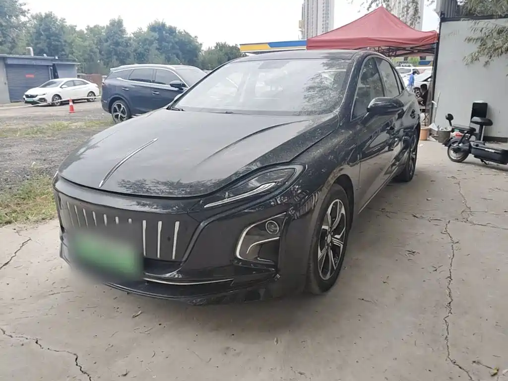 Hongqi Hongqi E-QM5