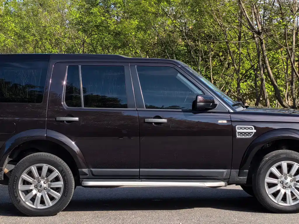 Land Rover Discovery — миниатюра 4