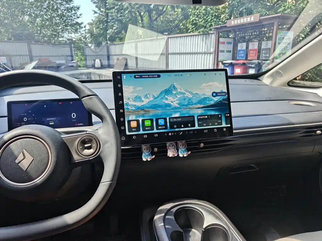 Baojun Yunduo — миниатюра 13