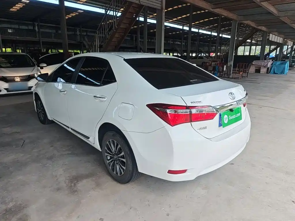 Toyota Corolla — миниатюра 5
