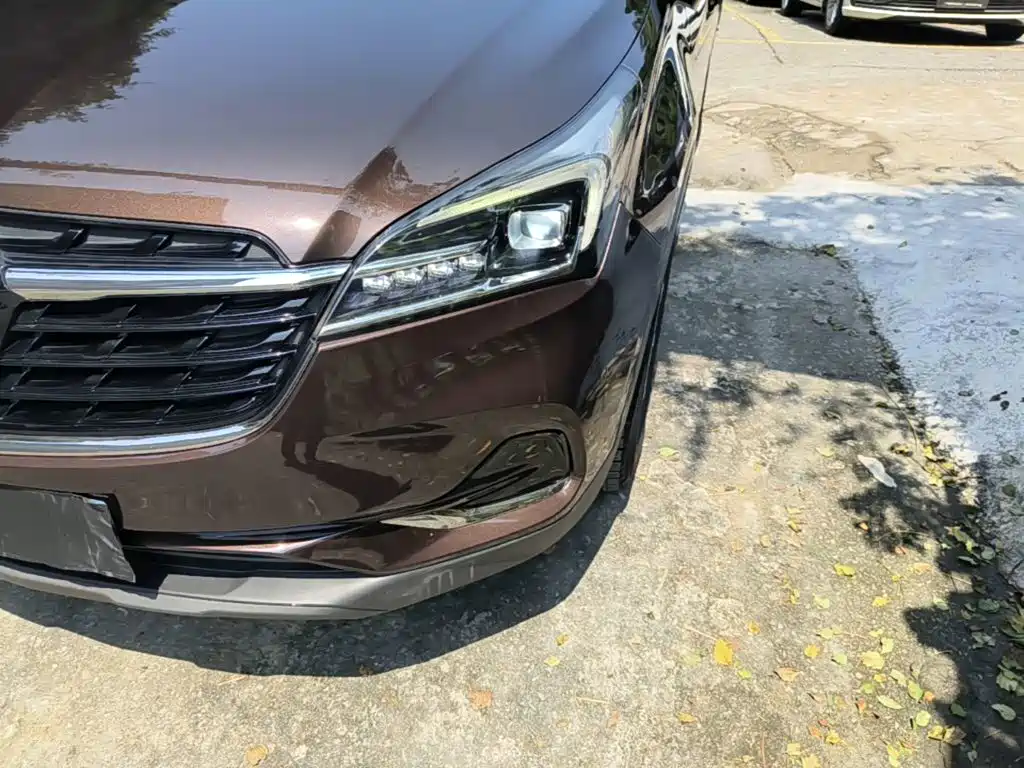 Buick Envision Plus — миниатюра 24