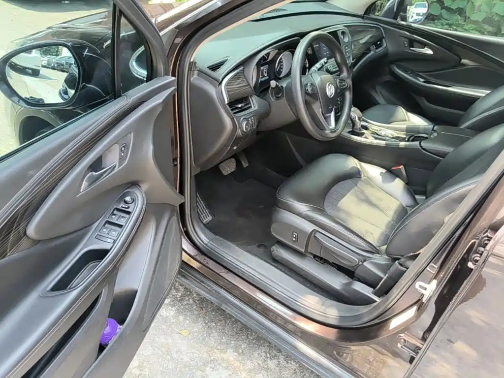 Buick Envision Plus — миниатюра 16