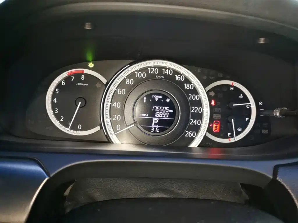 Honda Accord — миниатюра 12