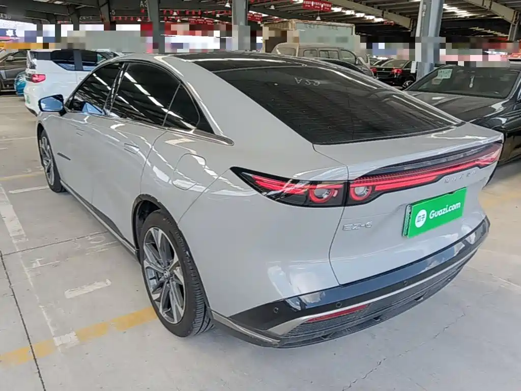 Mazda EZ-6 — миниатюра 5