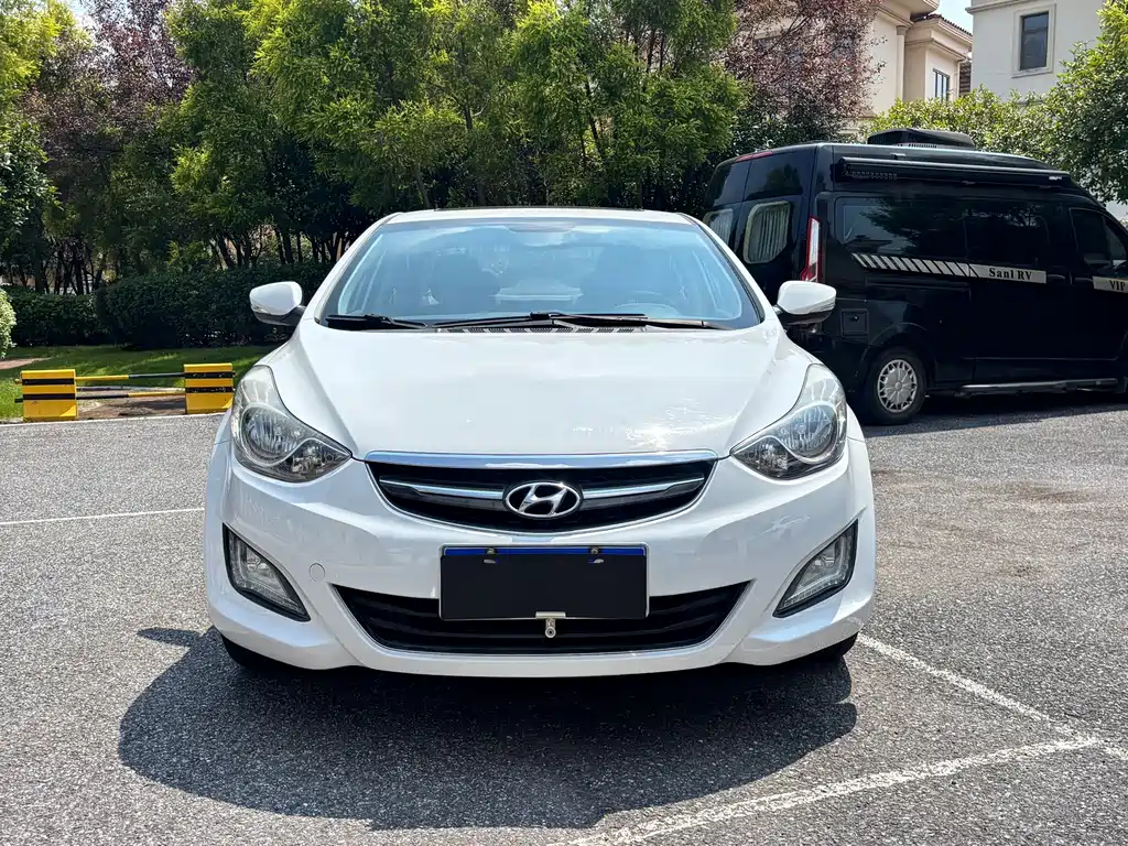 Hyundai Elantra Langdong — миниатюра 2
