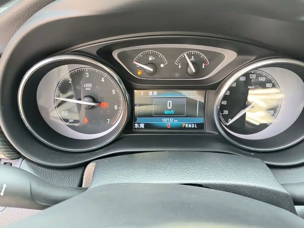 Buick Envision Plus — миниатюра 12