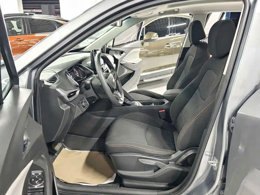 Chevrolet Volando — миниатюра 5