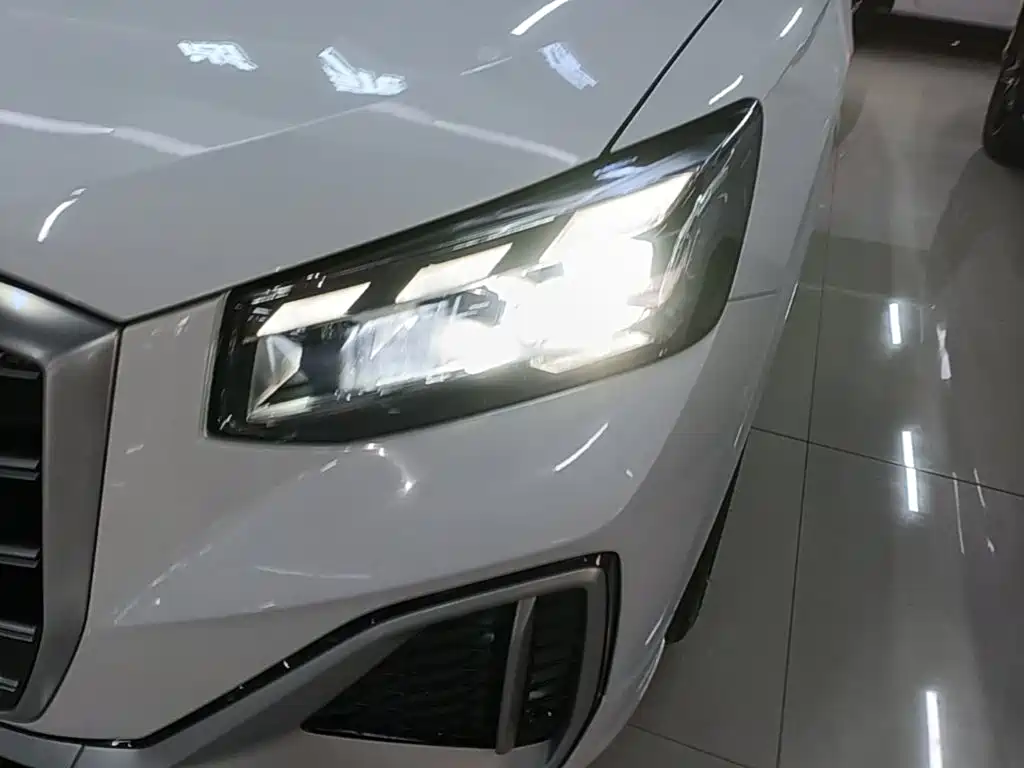 Audi Q2L — миниатюра 24