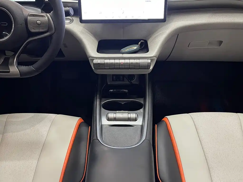 BYD Dolphin — миниатюра 8
