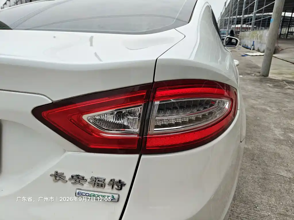 Ford Mondeo — миниатюра 26