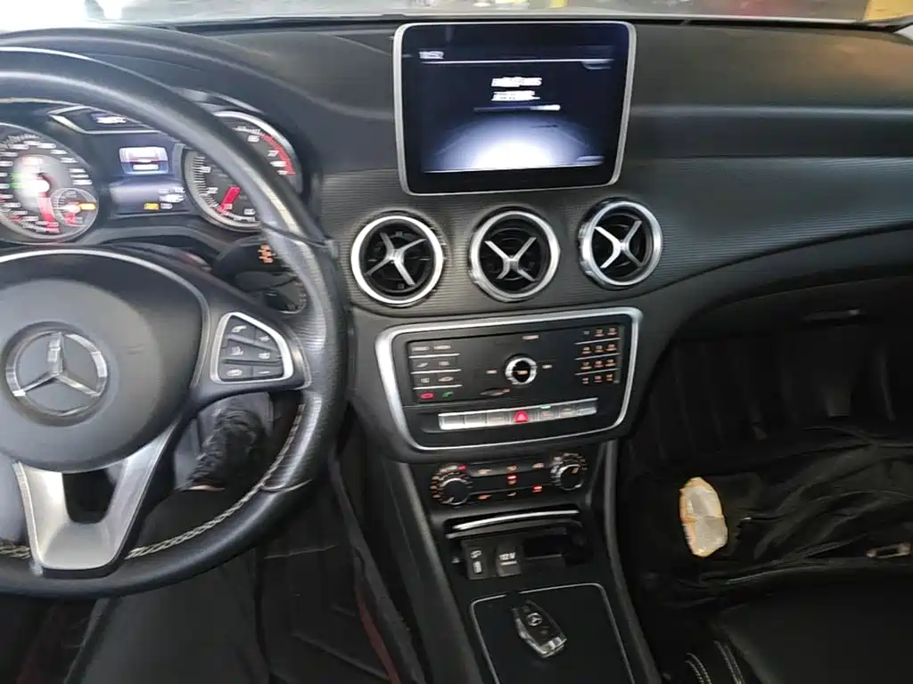 Mercedes-Benz GLA 2018 GLA 200