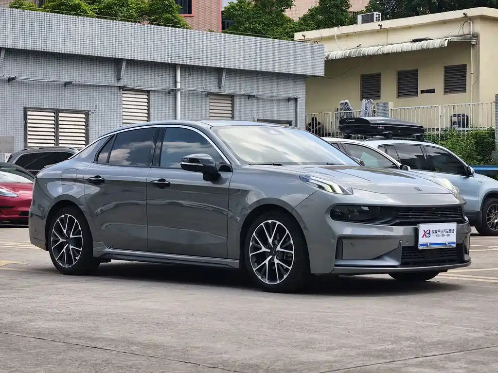 Lynk & Co 03 — миниатюра 3