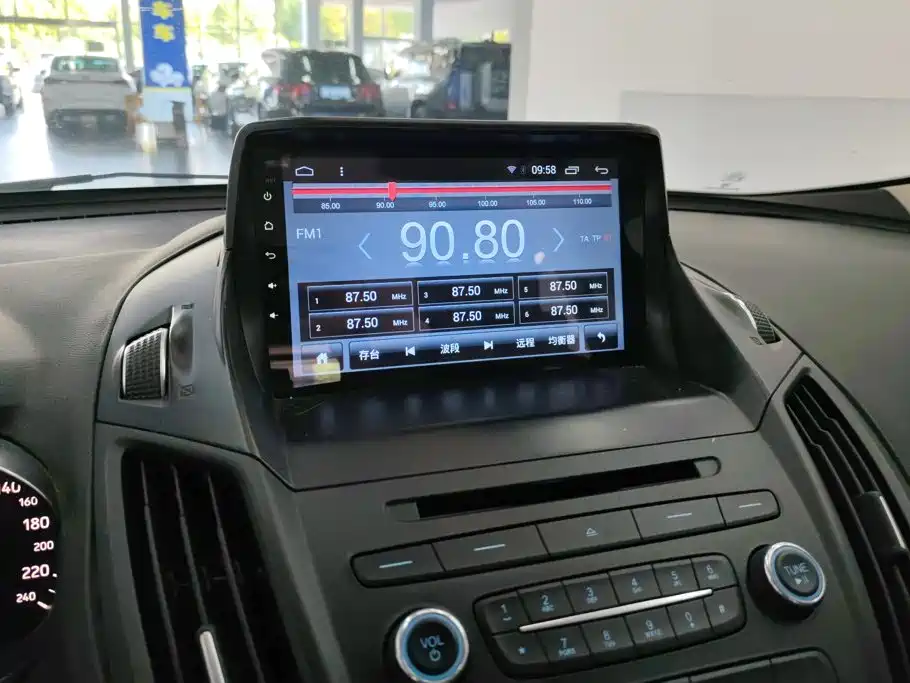 Ford Kuga — миниатюра 13