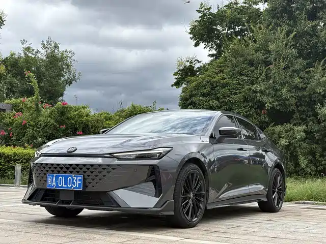 Changan UNI-V