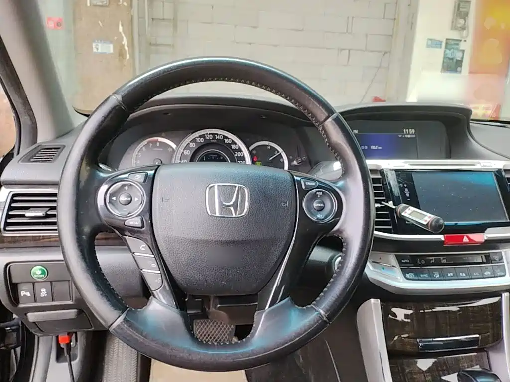 Honda Accord — миниатюра 11