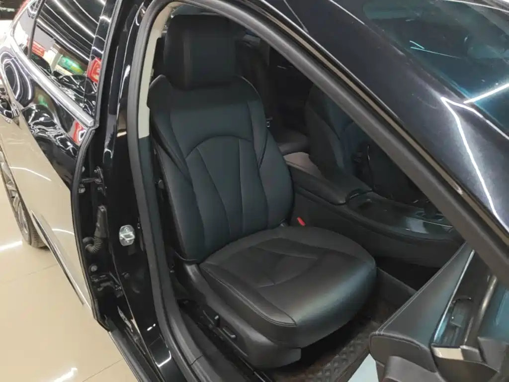Buick LaCrosse — миниатюра 25